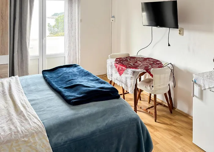 Apartman Cozy In Rab With Harbor View *